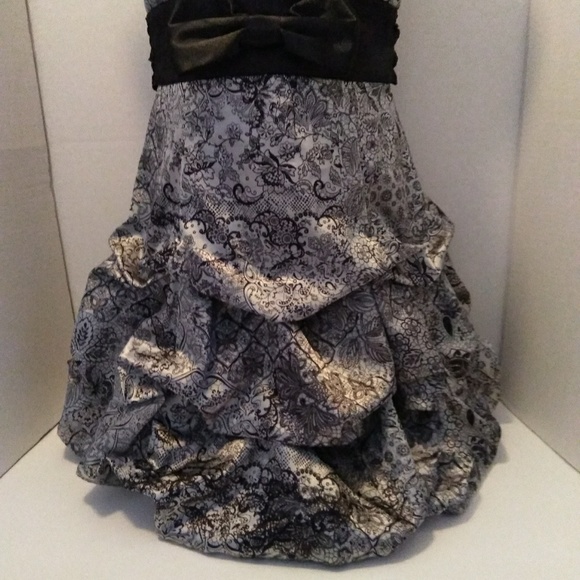 Ruby Rox strapless pickup skirt … - Picture 4 of 6